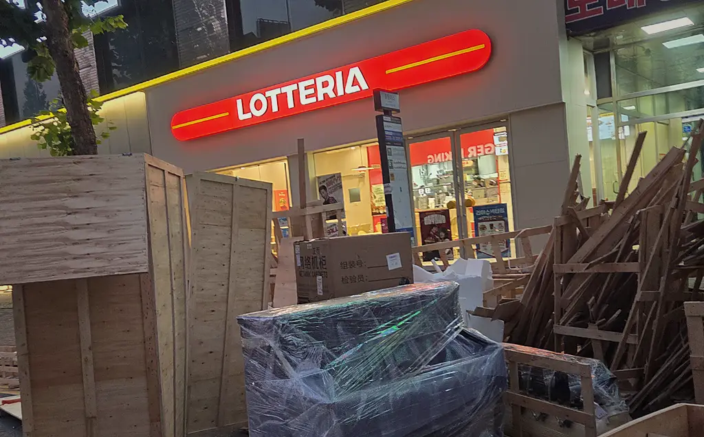 부천 소사구 창고 집기 철거 진행 모습 4